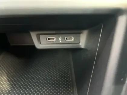 Photo 22 Volkswagen Polo  1.0 TSI 95 S&S DSG7