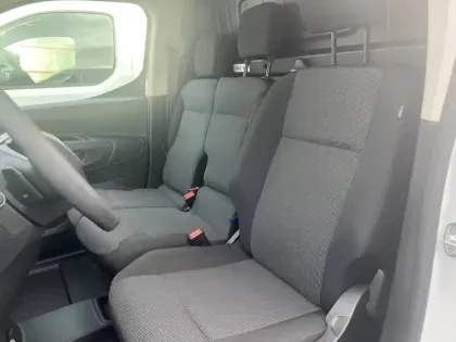 Photo 20 Peugeot Partner  FOURGON M 650 KG BLUEHDI 130 S&S EAT8