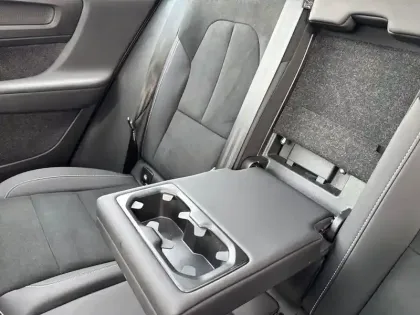 Photo 23 Volvo Xc40  B3 163 ch DCT7