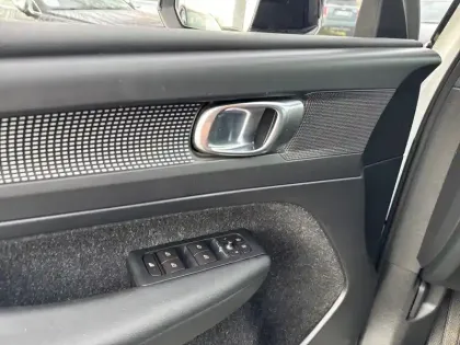 Photo 19 Volvo Xc40  D4 AWD AdBlue 190 ch Geartronic 8