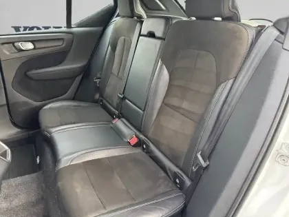 Photo 5 Volvo Xc40  D4 AWD AdBlue 190 ch Geartronic 8