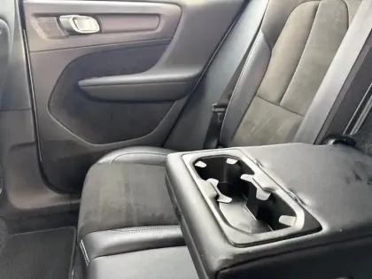 Photo 24 Volvo Xc40  D4 AWD AdBlue 190 ch Geartronic 8