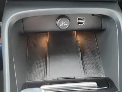 Photo 16 Volvo Xc40  D3 AdBlue 150 ch Geartronic 8