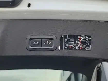 Photo 23 Volvo Xc40  D3 AdBlue 150 ch Geartronic 8