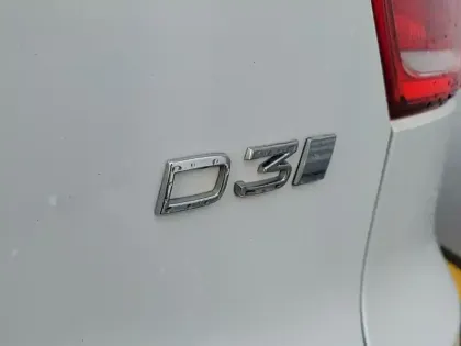 Photo 24 Volvo Xc40  D3 AdBlue 150 ch Geartronic 8