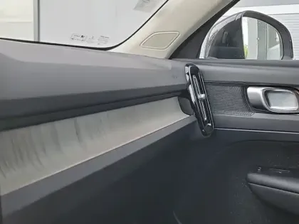 Photo 10 Volvo Xc40  D3 AdBlue 150 ch Geartronic 8