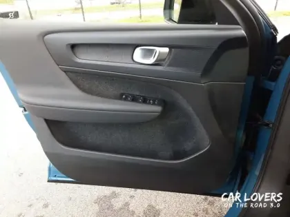 Photo 22 Volvo C40  Recharge 231 ch 1EDT