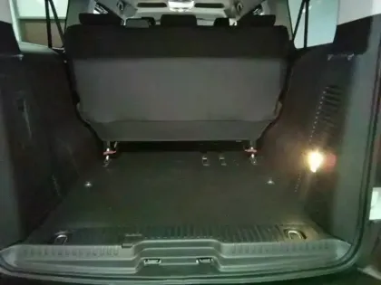 Photo 10 Peugeot Expert  Combi XL BlueHDi 180 S&S EAT8