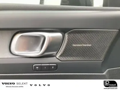 Photo 11 Volvo Xc40  B3 163 ch DCT7