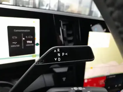 Photo 12 Renault Megane  E-Tech ER EV60 130ch optimum charge