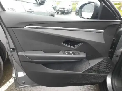 Photo 10 Renault Megane  E-Tech ER EV60 130ch optimum charge