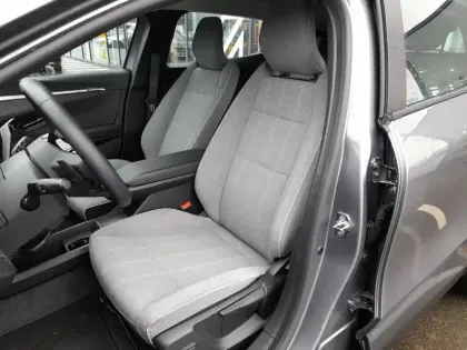 Photo 8 Renault Megane  E-Tech ER EV60 130ch optimum charge