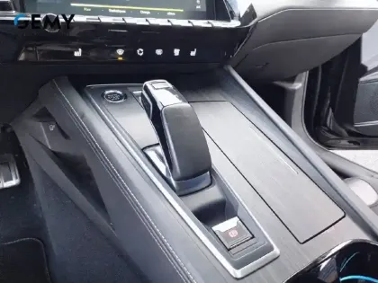 Photo 27 Peugeot 508  SW Hybrid4 360 e-EAT8 Peugeot Sport Engineered