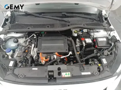 Photo 11 Peugeot 208  Electrique 50 kWh 136ch