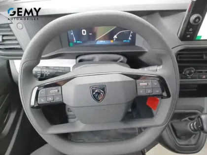 Photo 14 Peugeot Expert  FGN M DIESEL 150 CH MANUELLE