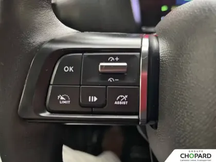 Photo 17 Citroën C4 e- 136 ch Automatique