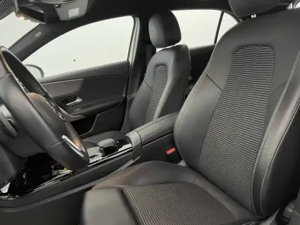 Photo 14 Mercedes Classe A  200 7G-DCT