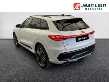 Photo 6 Audi Q5  e-hybrid 299 ch S tronic 7 Quattro