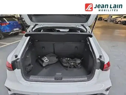 Photo 9 Audi A3  Sportback TFSI e Hybride rechargeable 204 S tronic 6