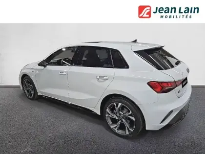 Photo 6 Audi A3  Sportback TFSI e Hybride rechargeable 204 S tronic 6