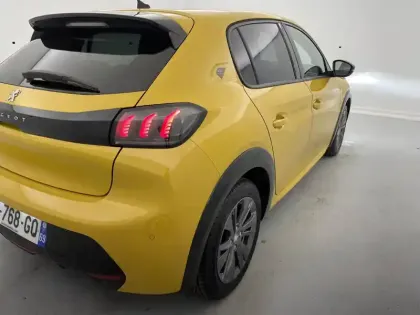 Photo 30 Peugeot 208  Electrique 50 kWh 136ch