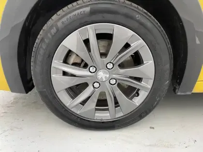 Photo 16 Peugeot 208  Electrique 50 kWh 136ch