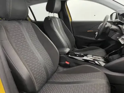 Photo 26 Peugeot 208  Electrique 50 kWh 136ch