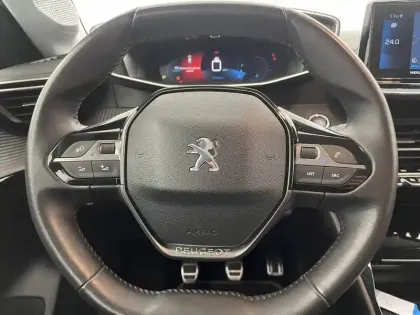 Photo 22 Peugeot 208  PureTech 100 S&S BVM6