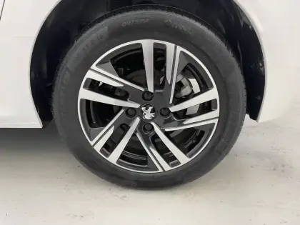 Photo 15 Peugeot 208  PureTech 100 S&S BVM6