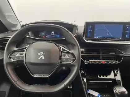 Photo 21 Peugeot 208  PureTech 100 S&S BVM6