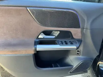 Photo 11 Mercedes GLA  200 d 8G-DCT