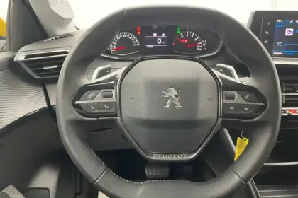 Photo 10 Peugeot 208  PureTech 100 S&S EAT8