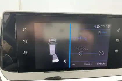 Photo 19 Peugeot 208  PureTech 100 S&S EAT8