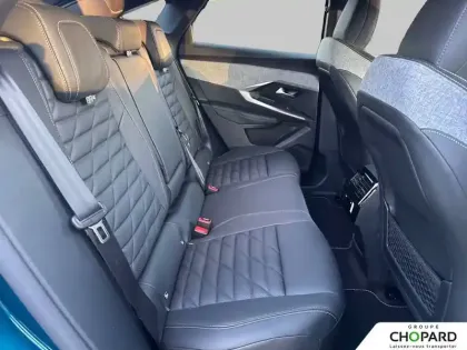 Photo 19 Peugeot 3008  Electrique 325 ch 4x4 73 kWh