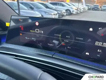 Photo 16 Peugeot 3008  Electrique 325 ch 4x4 73 kWh