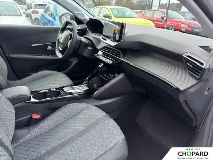 Photo 33 Peugeot 208  Electrique 50 kWh 136ch