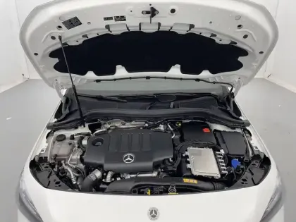 Photo 19 Mercedes Classe B  180 d 8G-DCT