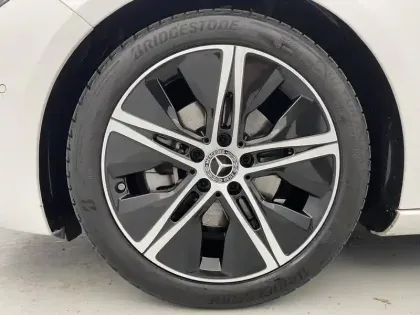 Photo 18 Mercedes Classe B  180 d 8G-DCT