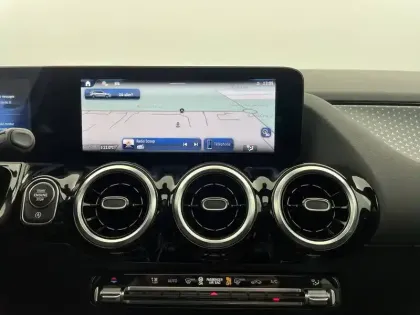 Photo 20 Mercedes Classe B  180 d 8G-DCT