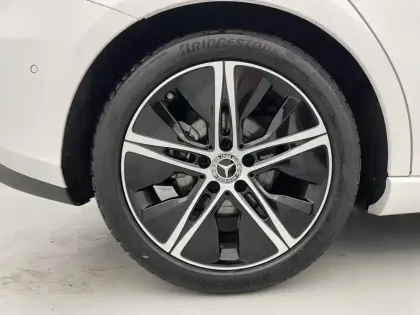 Photo 17 Mercedes Classe B  180 d 8G-DCT