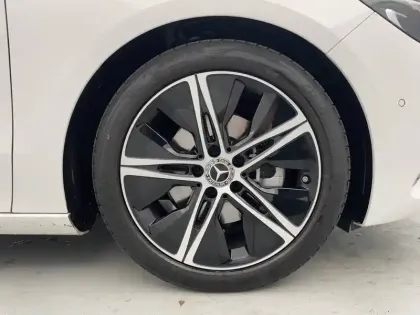 Photo 16 Mercedes Classe B  180 d 8G-DCT