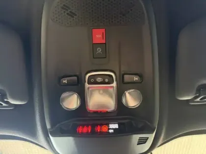 Photo 33 Peugeot 2008  100 S&S BVM6