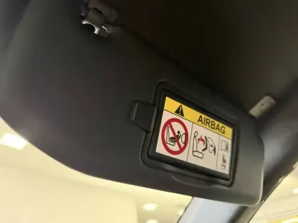 Photo 34 Peugeot 2008  100 S&S BVM6