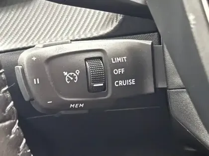 Photo 20 Peugeot 2008  100 S&S BVM6