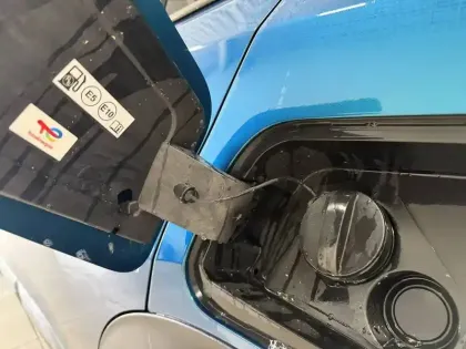 Photo 8 Peugeot 2008  100 S&S BVM6