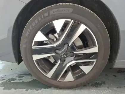 Photo 12 Peugeot 208  100 S&S BVM6