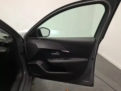 Photo 27 Peugeot 208  100 S&S BVM6