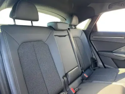 Photo 9 Audi Q3  Sportback 35 TDI 150 ch S tronic 7 Quattro