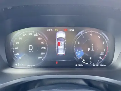 Photo 14 Volvo V60  B3 163 ch Geartronic 8