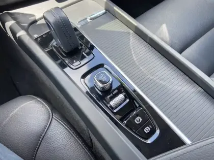 Photo 16 Volvo V60  B3 163 ch Geartronic 8